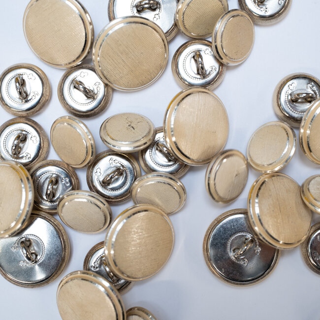 Jeu de 14 boutons sertis pour blazer