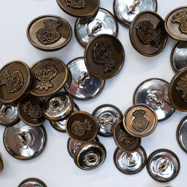 Jeu de 14 boutons sertis pour blazer