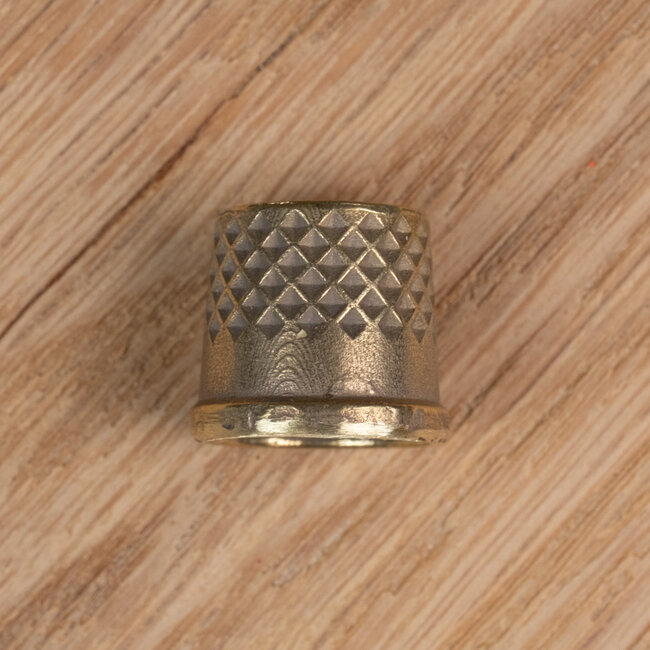 Dé tailleur 13,5 mm (D) - étain