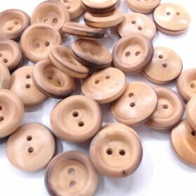 Bouton en buis pour manteau 18 mm deux trous